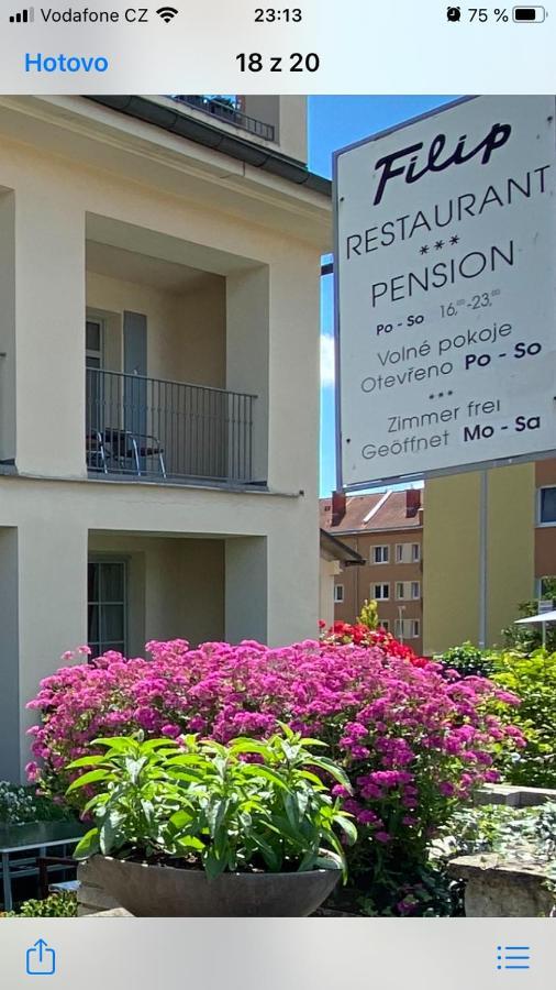 Pension A Restaurace Filip II มาเรียอานซเกลาซนี ภายนอก รูปภาพ