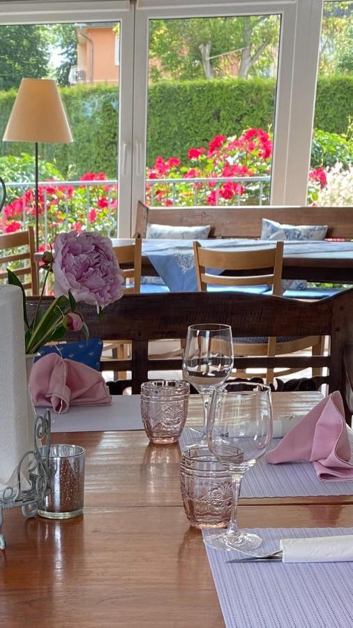Pension A Restaurace Filip II มาเรียอานซเกลาซนี ภายนอก รูปภาพ